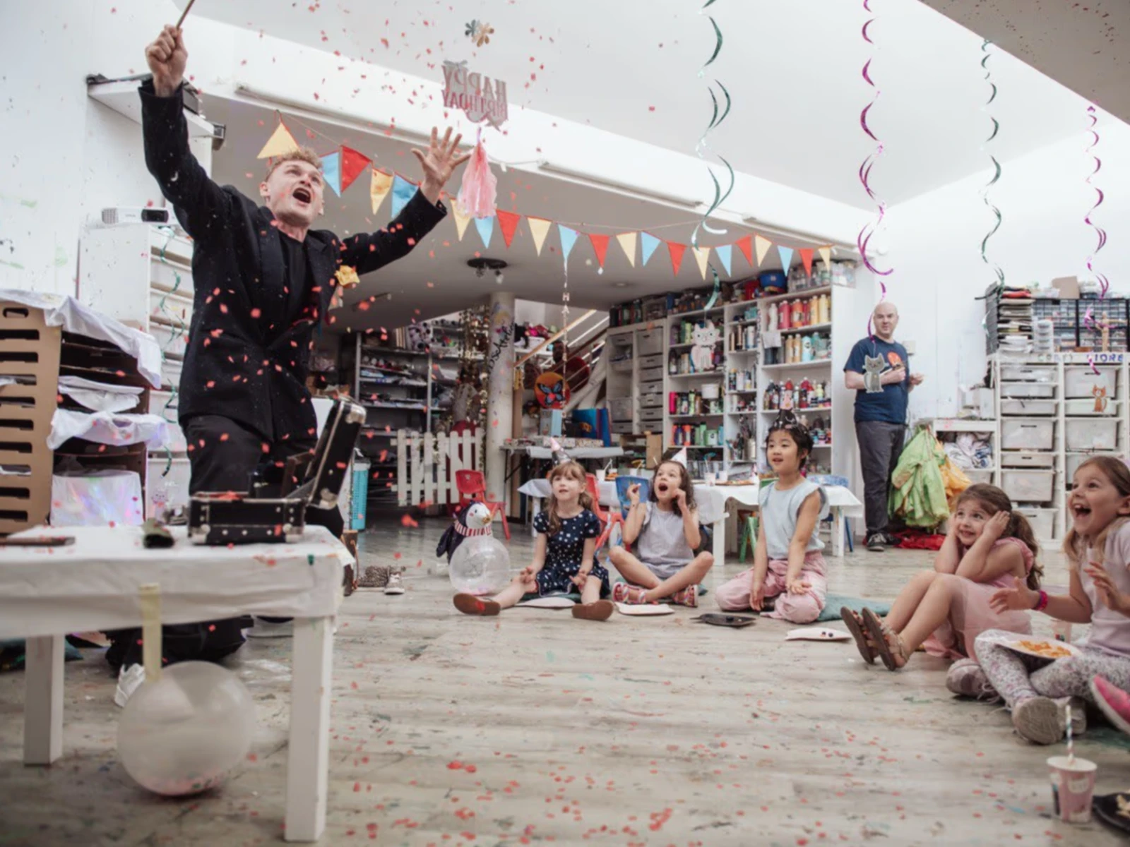 Kids Magic Show at Rufalipark in Obersaxen-Misanenga
