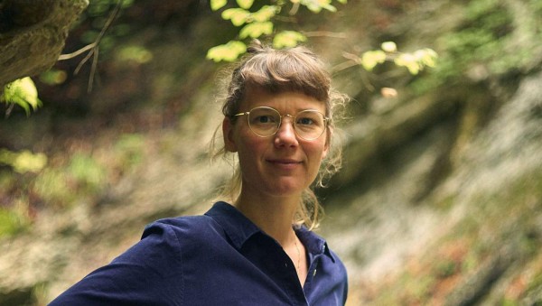 Sofa Reading with Julia Sutter