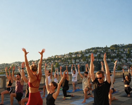 Sunset Yoga Flow on Rooftop with breathtaking view over Zurich