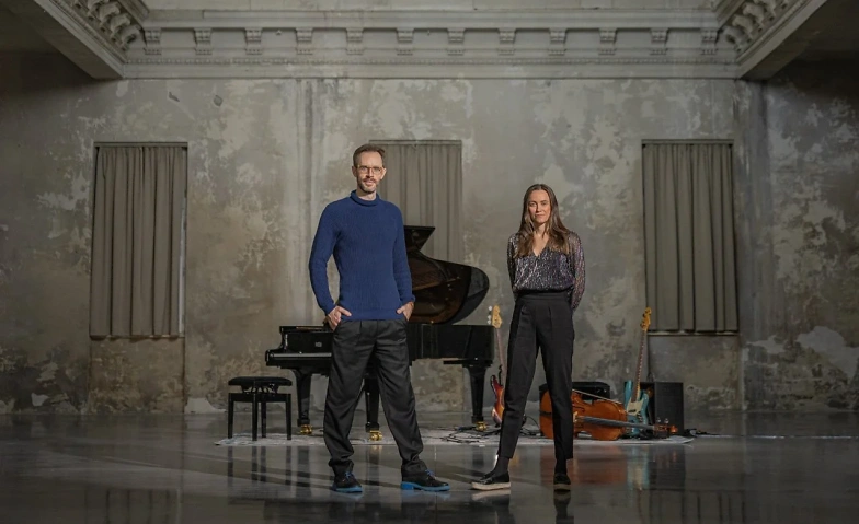 David Helbock & Julia Hofer (AT) : Outstanding (p, eb, vc)