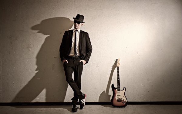 Dan Elwood & the Twisted Smoke Band