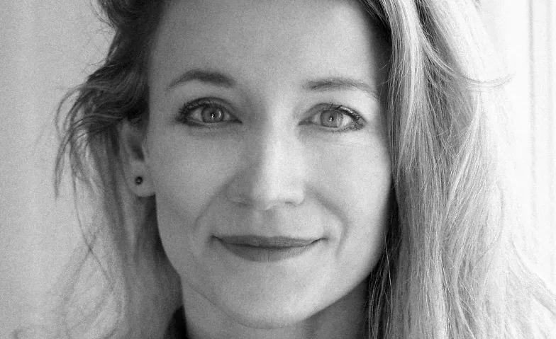 Seraina Kobler liest aus «Tal der Schwalben»