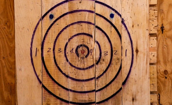 WZN Netzwerkanlass mit Axe Throwing