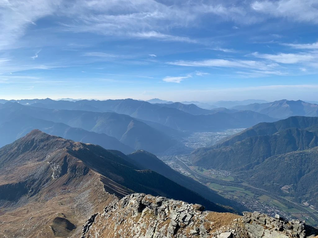 Claro - Pizzo Vertical & Walking