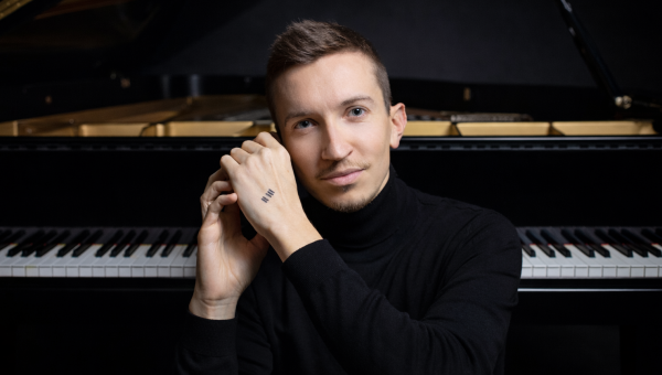 SKIES - Piano Evening with Nikola Pešić