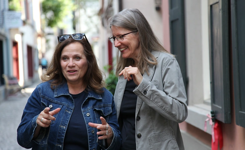 LESUNG mit Petra Ivanov und Gabriela Kasperski - Bibliothek