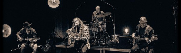 CIRCLE OF MUD - *Unplugged Project* with Flo Bauer