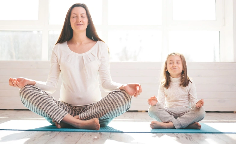 Familien-Yoga