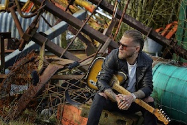Downtown Live Club: BEN POOLE