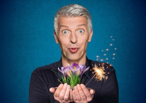 Johannes Flöck - J'étais plus jeune avant : Quand Happy et Birthday prennent des chemins séparés