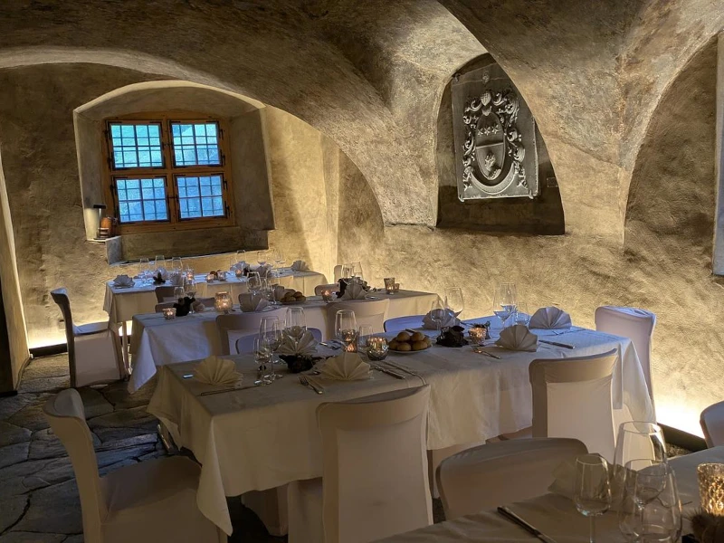 La Tavolata – An Evening in the Middle Ages with a Multi-Course Menu in Trun