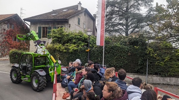 HALLOMANIA - Candy hunt in a wine cart, creative workshop & wine tasting in Gy