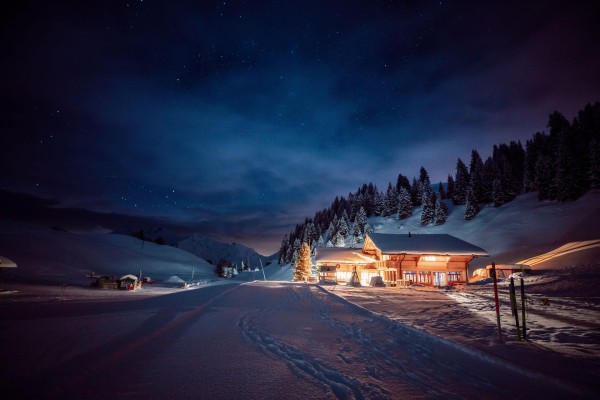 Tobogganing de Nochevieja y Menú Festivo Elsigenalp
