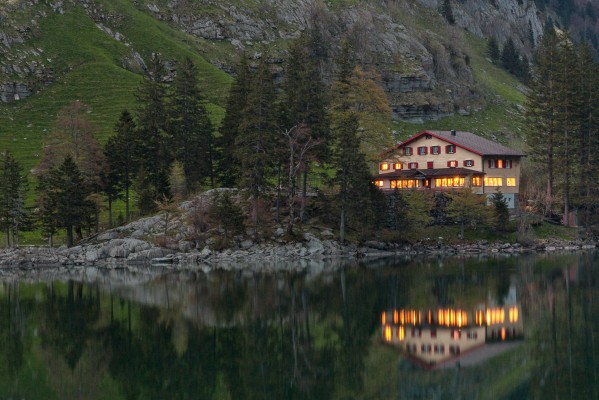 Noche de Raclette en el Mountain Inn Seealpsee