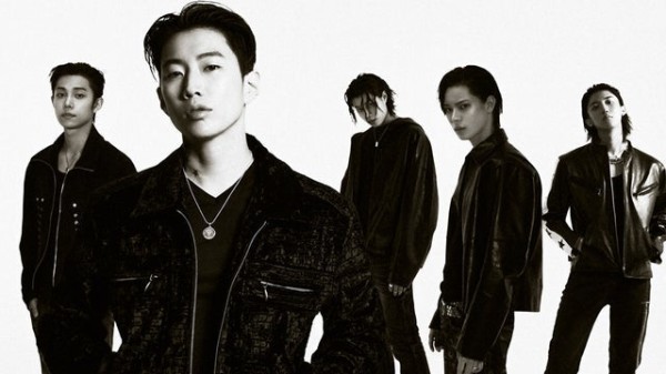 Jay Park Ft. LNGSHOT Body Rolls & Serenades World Tour