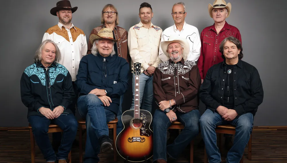 CHRISTMAS SALOON OF HANDSOMES 2026