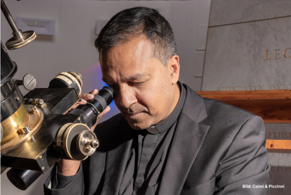 Between Telescope and Transcendence – Encounter with the Pope's Astronomer