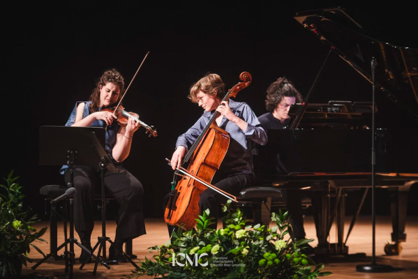 Dora Piano Trio