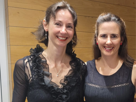 Concierto Bergkirchli con Maja Hunziker y Daniela Roos-Hunziker