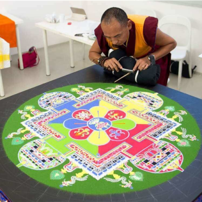 Interbuddhist Association: A Sand Mandala Takes Shape