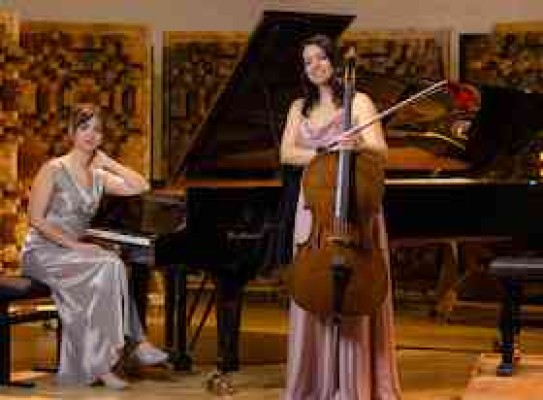 Salon-Konzert mit İnci Yakar Birol, Klavier und Gözde Yaşar, Cello
