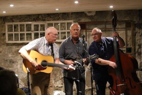 Trio Lowell Coppo Kärner at Folkclub Prisma e. V. Pforzheim - Bluegrass Music