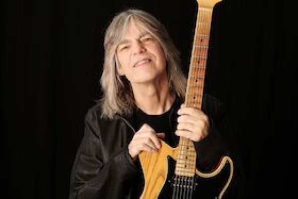 MIKE STERN BAND - Mit: Dennis Chambers, Leni Stern, Chris Minh Doky & Bob Franceschini