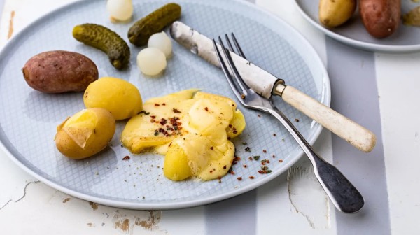 Raclette Evening with Live Music in Tschiertschen