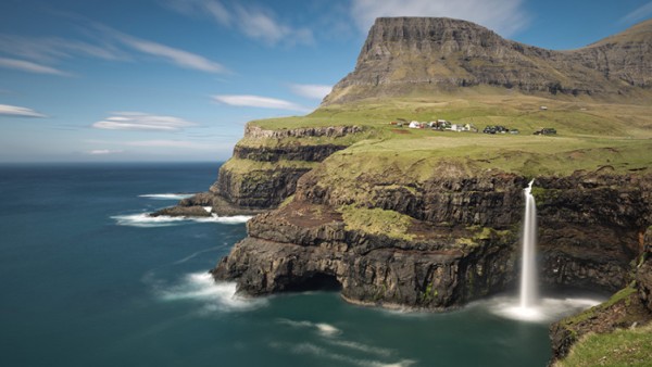 Live Lecture: Islands of the North