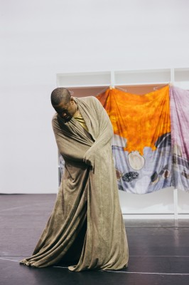 Tanz in Bern: Trajal Harrell / Zürich Dance Ensemble «A Ghost Ballet (from the collection)»