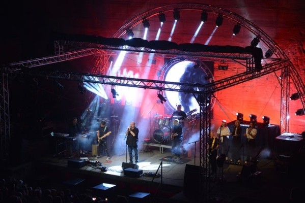 ONE OF THESE - a celebration of Pink Floyd - Animals Tour