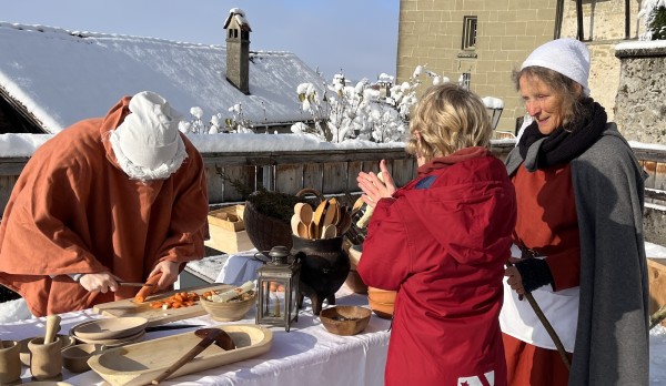 Adventsschloss mit Handwerksmarkt