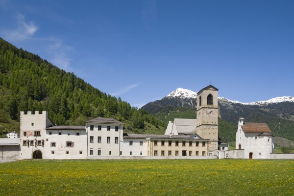 Guided tour of the church and museum