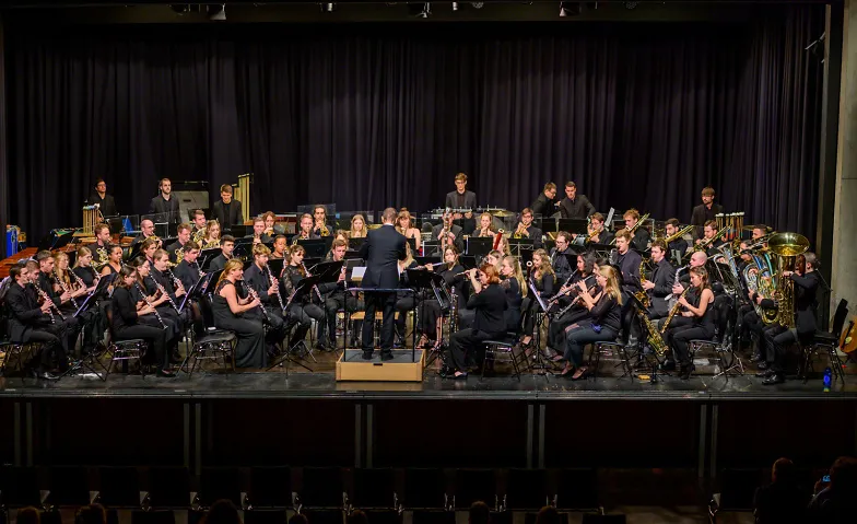 Symphonic Dances - Sinfonisches Blasorchester aulos