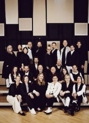 SWR Vocal Ensemble & Stuttgart Chamber Orchestra