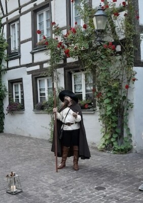 Night Watchman Tour - "Hear ye, people, and let me tell you"