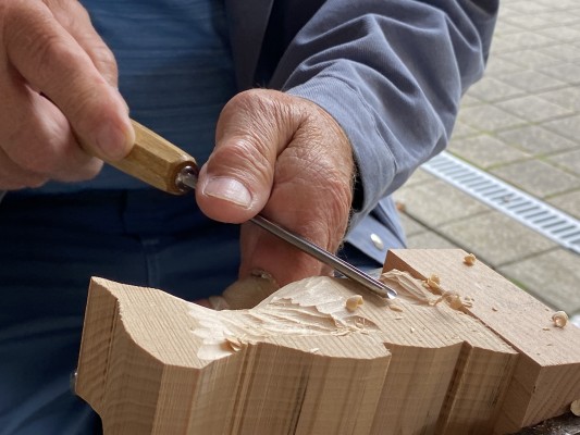 Handmade around the Diemtigstube