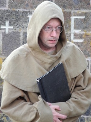 Historix-Tours: Ghosts, Spooks, and Summer Night - City Tour with Actor