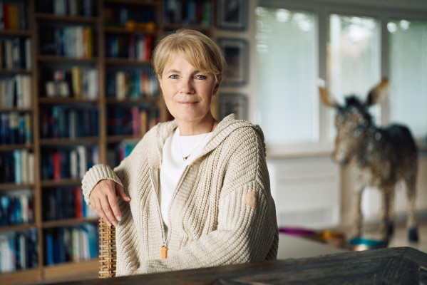 Reading with Nele Neuhaus