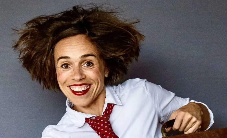 MittKultur mit Judith Bach: Claires schiefe Bühne