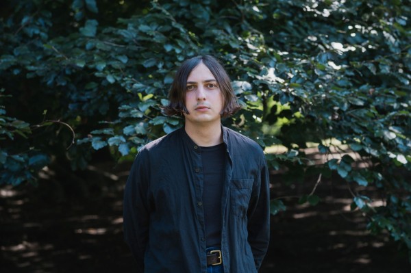 The Literature House Visits the camera. lit. obscura: Elias Hirschl – Loops
