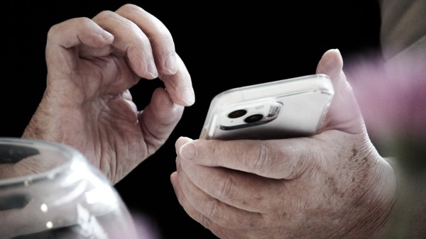 GenerationenDialog – Youth Offer Digital Help