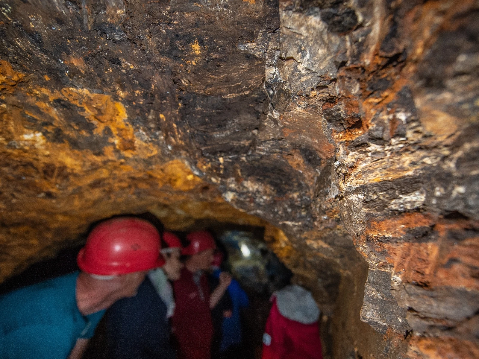 Visita a la mina de mineral en Obersaxen-Platenga