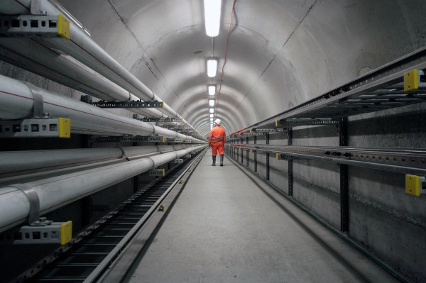Ferne de l'urgence des visites du tunnel Ferden