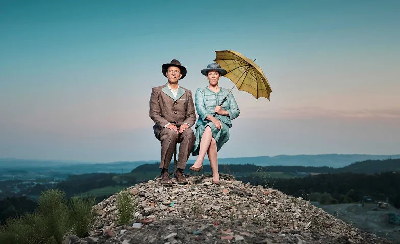 «schön & gut» – Bajo el cielo abierto. Politicón de cabaret: Rotfarb