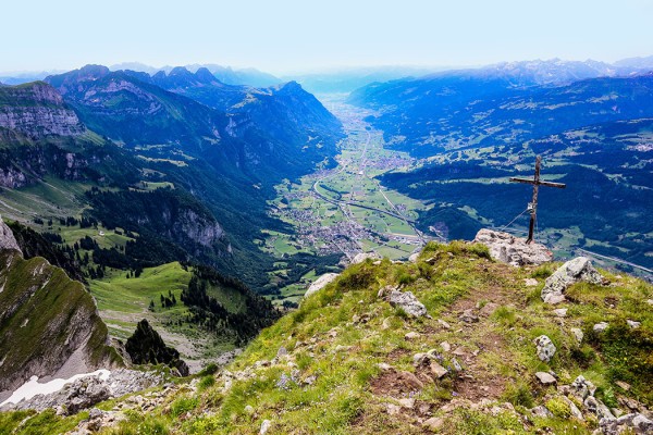 At the Top of Frümsel: A Spectacular Summit with Jagged Ridges