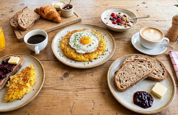 Älplerbrunch Brunnihütte