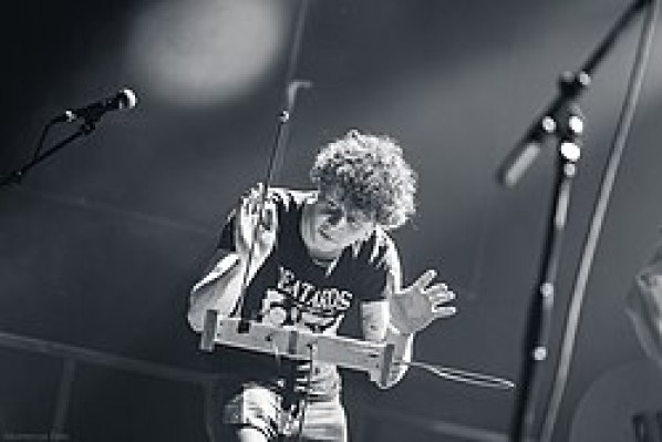 Pisse (DE) + Güner Künier (TR/DE) + Cage (CH)