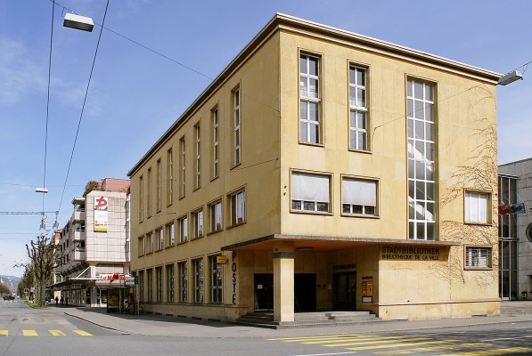 Lirum, Larum, Värslispiel
