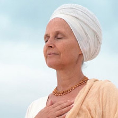 Snatam Kaur - Living Light 2027 - Chant sacré et atelier de yoga